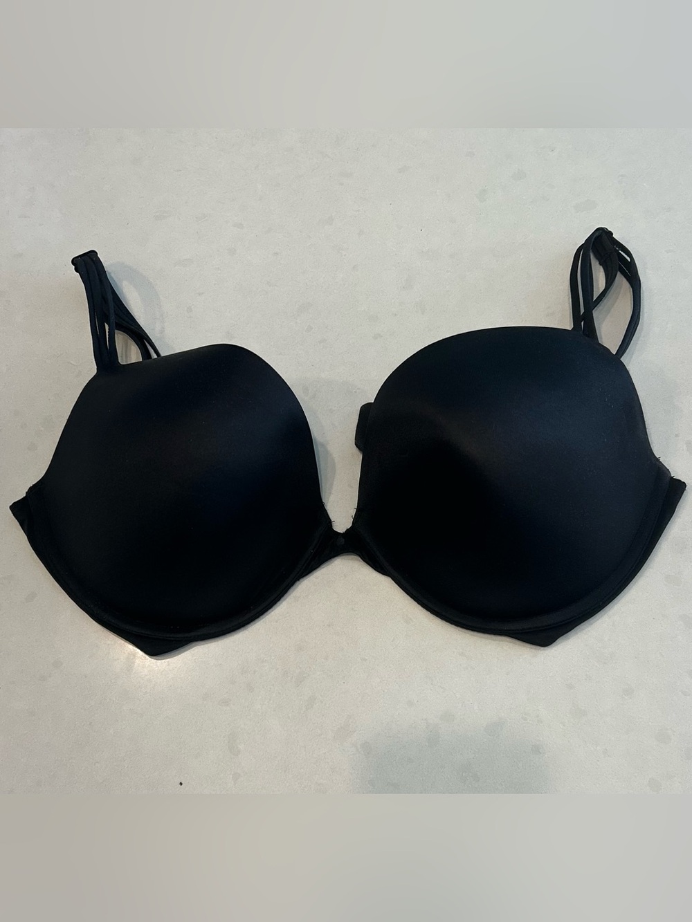 Victoria's Secret Black Smooth Molded T-Shirt Bra